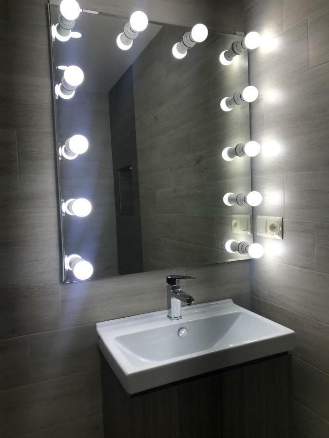 טביליסי Luxury 4-Bedroom Apartment In The Center מראה חיצוני תמונה