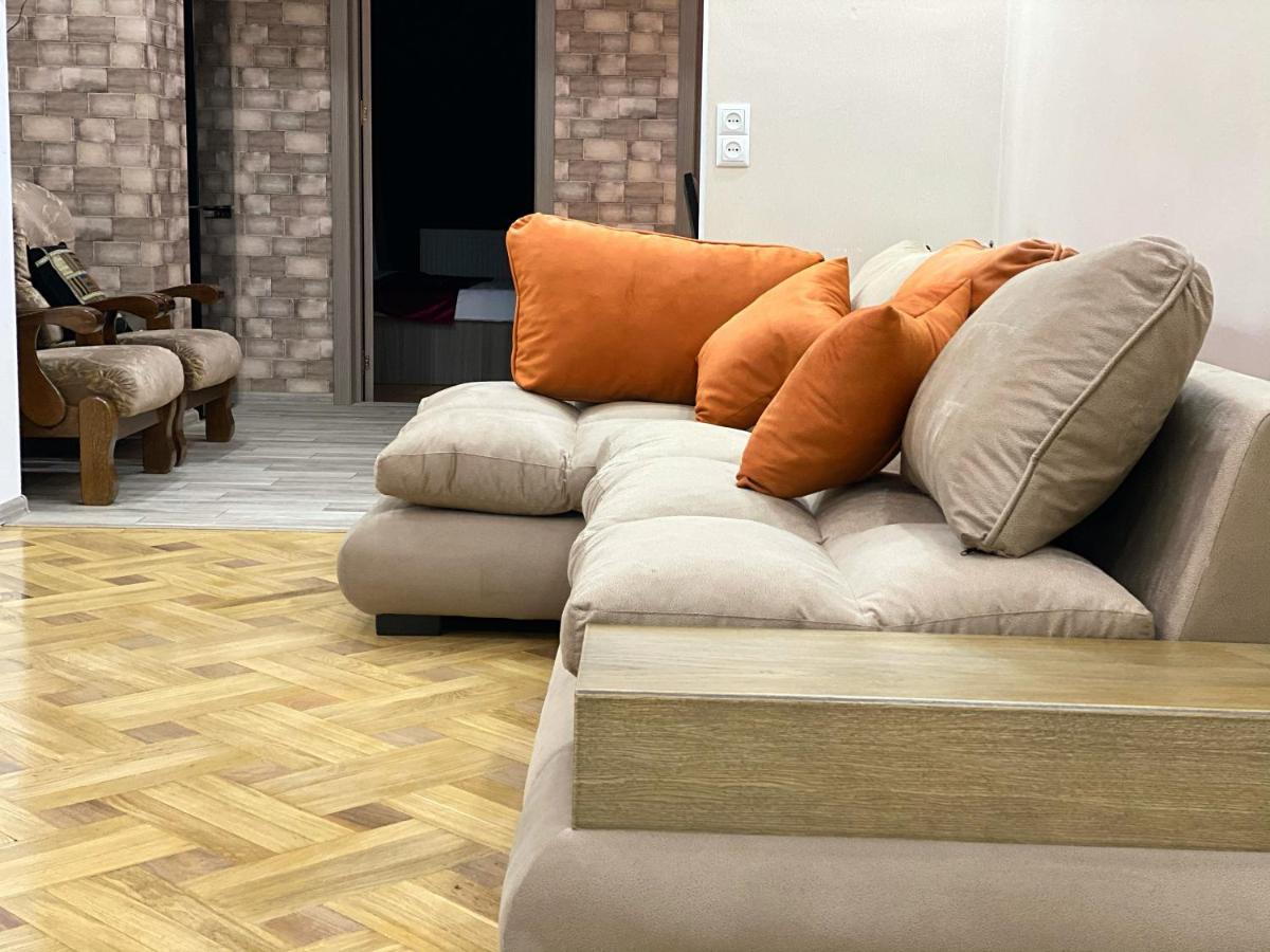 טביליסי Luxury 4-Bedroom Apartment In The Center מראה חיצוני תמונה